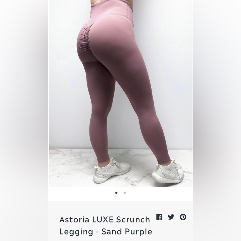 NWT Astoria LUXE Scrunch Legging - Sand Purple